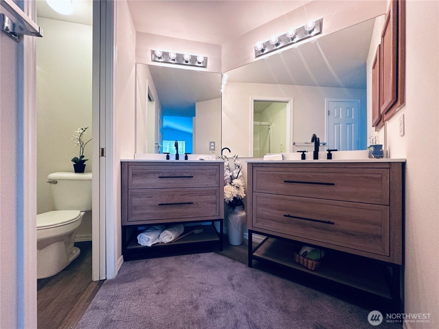 8828 238th St SW #D1, Edmonds, WA 98026