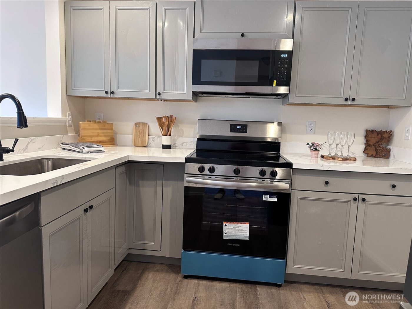 8828 238th St SW #D1, Edmonds, WA 98026