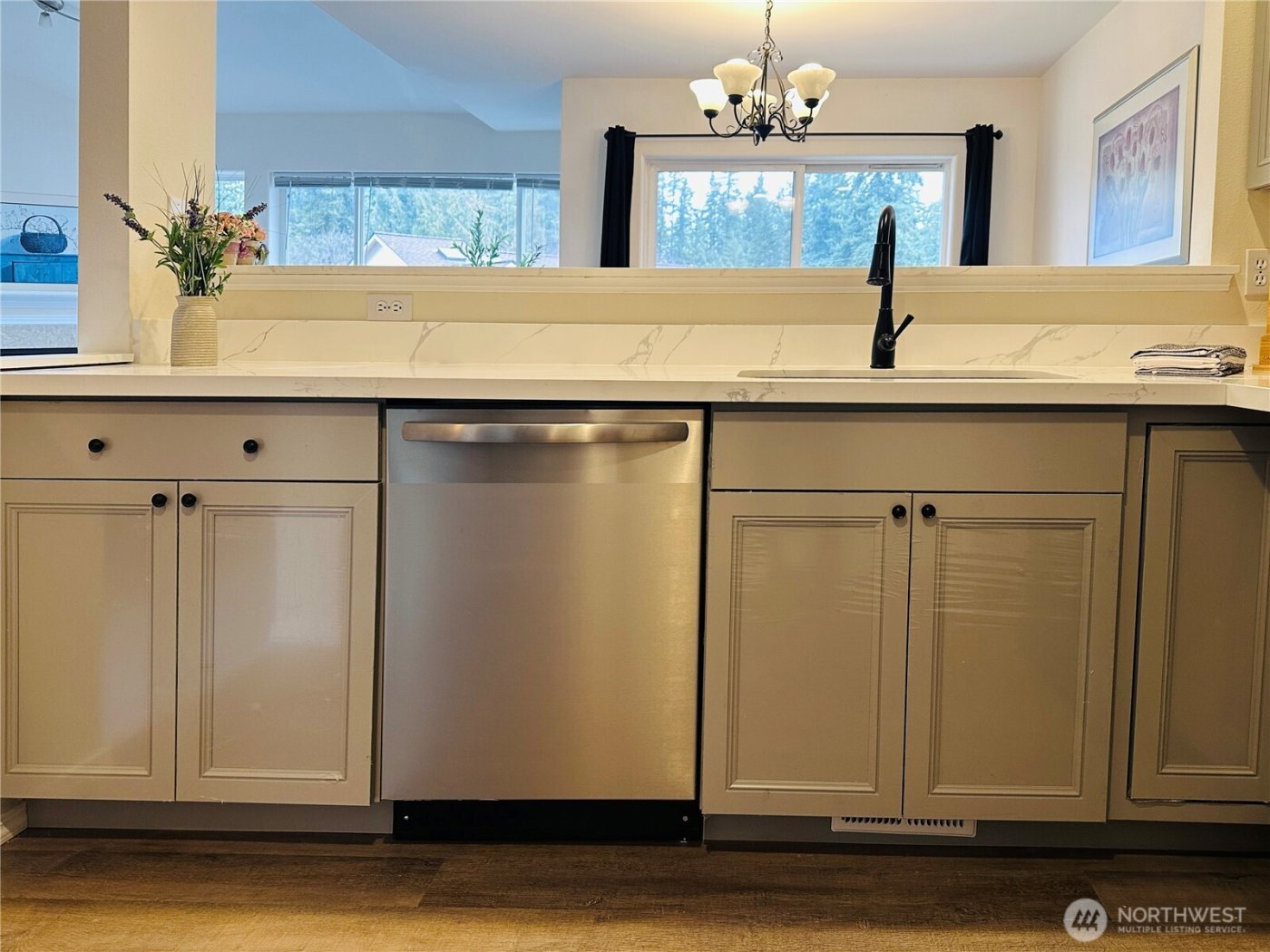 8828 238th St SW #D1, Edmonds, WA 98026