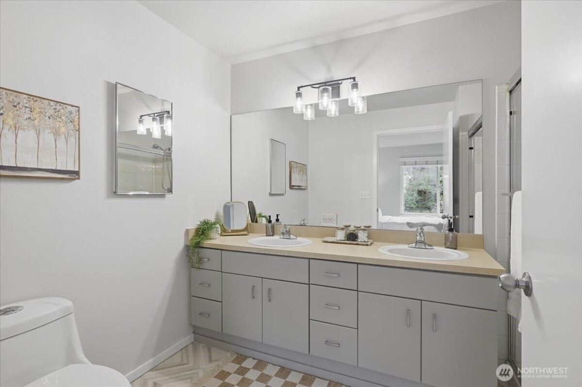 8760 Greenwood Avenue N #N308, Seattle, WA 98103