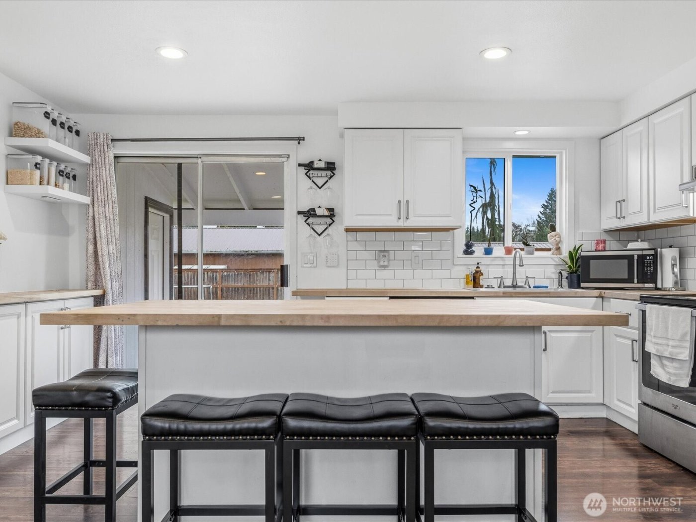 5715 91st Place NE, Marysville, WA 98270