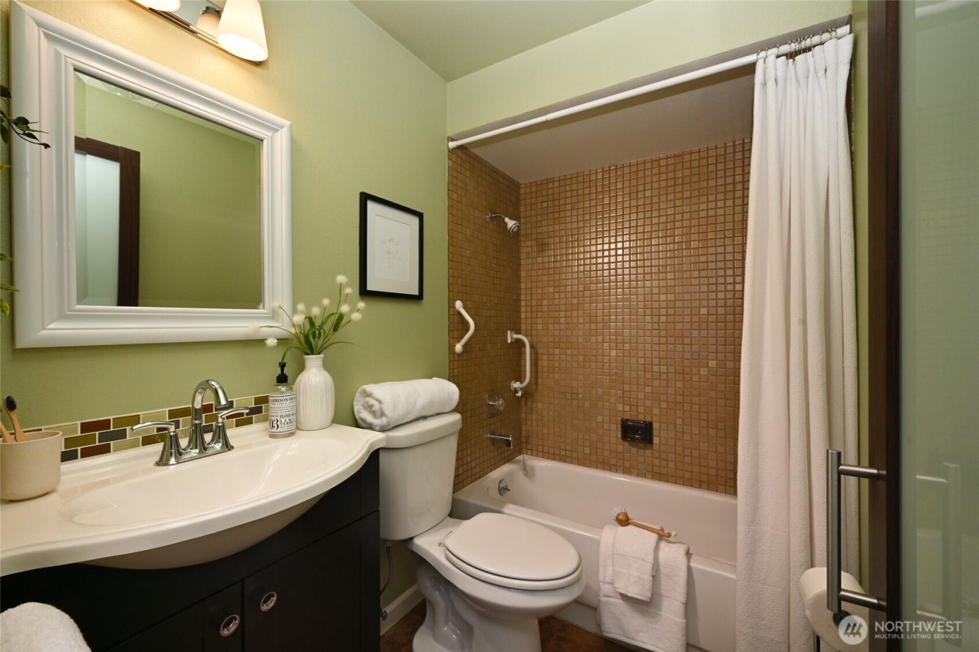 3421 SW Roxbury Street #401, Seattle, WA 98126