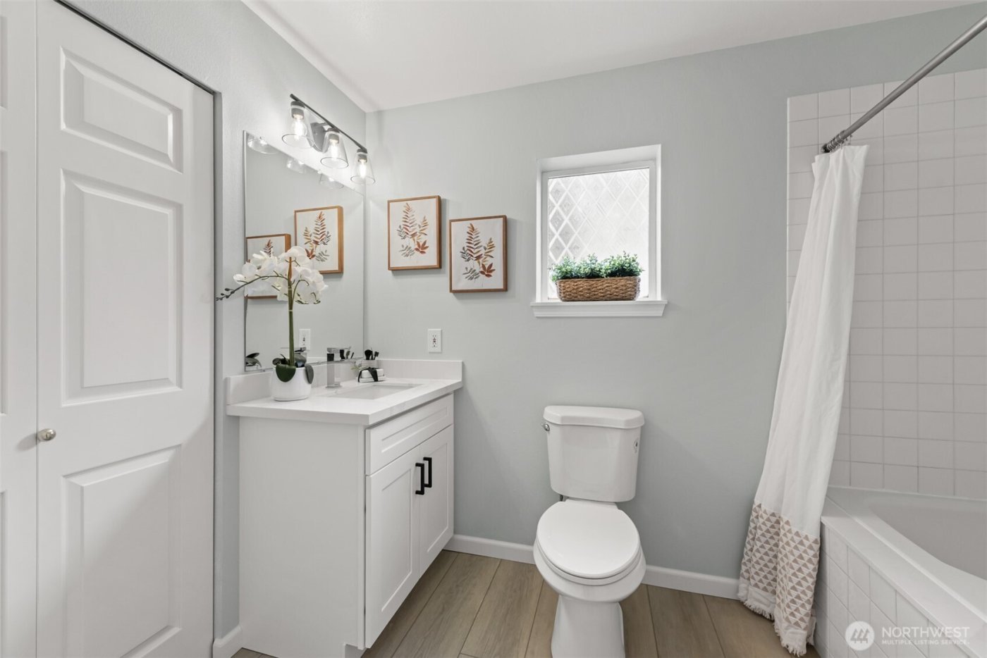 2957 142nd Place SE #F9, Bellevue, WA 98007
