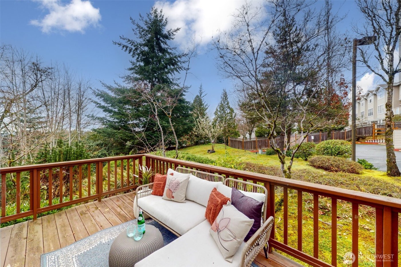 2957 142nd Place SE #F9, Bellevue, WA 98007