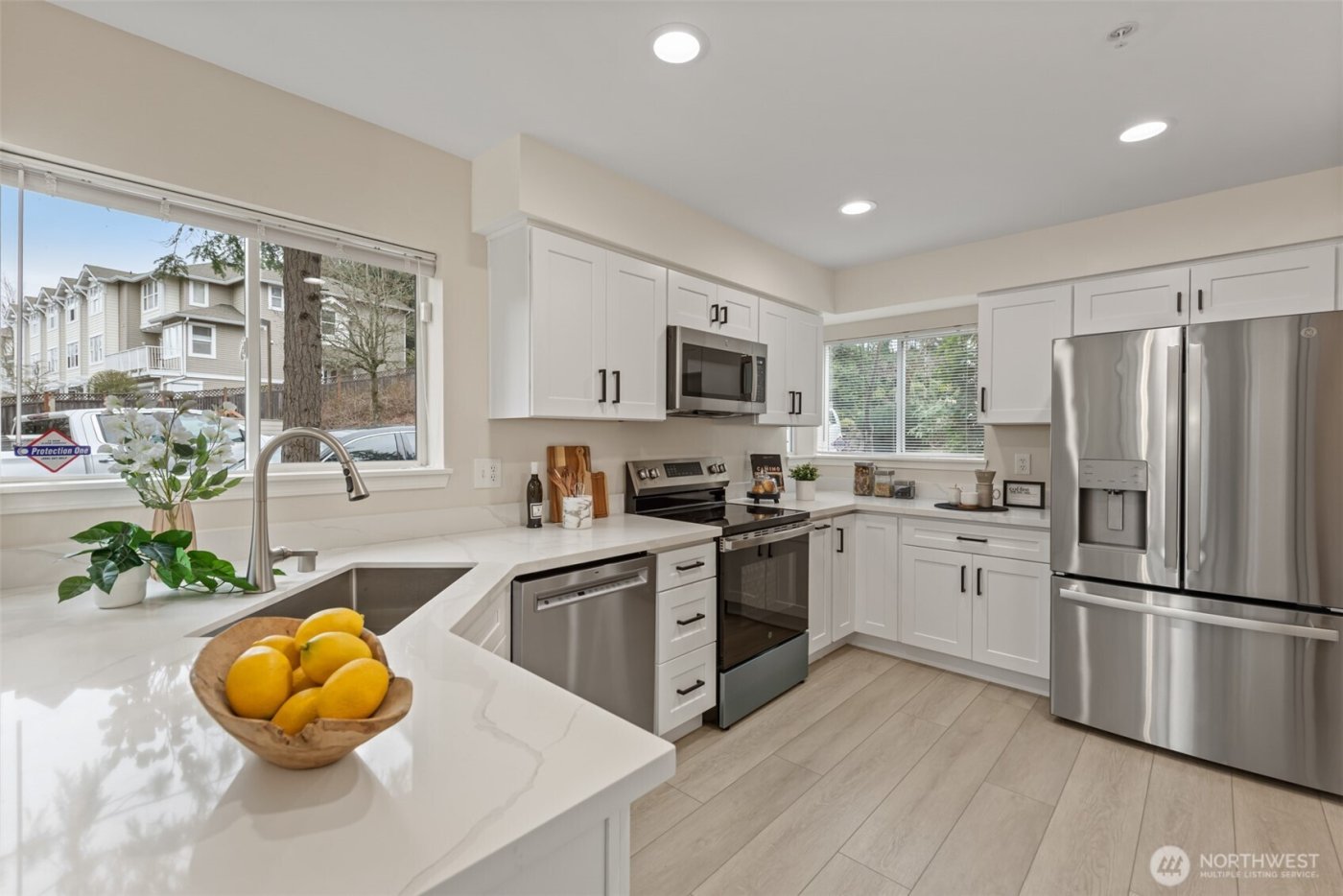 2957 142nd Place SE #F9, Bellevue, WA 98007