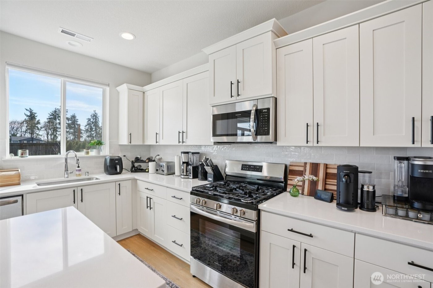 8735 S 3rd Street , Ridgefield, WA 98642