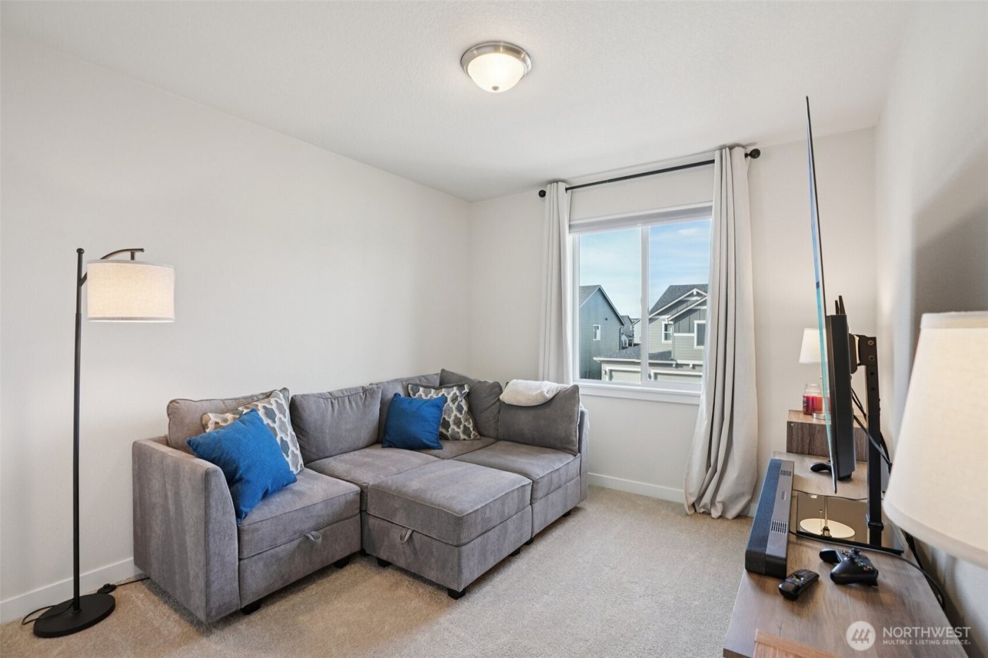 8735 S 3rd Street , Ridgefield, WA 98642