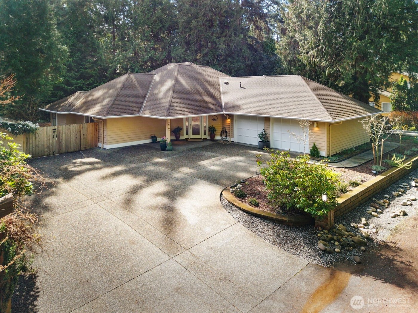 26702 Ohio Avenue NE, Kingston, WA 98346