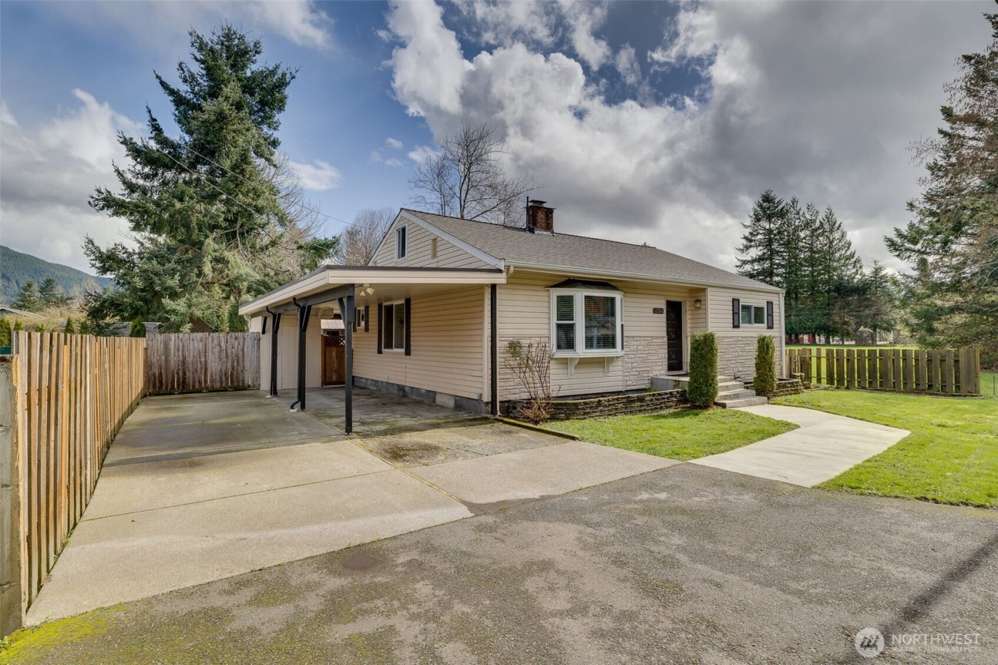 12316 412th Avenue SE, North Bend, WA 98045