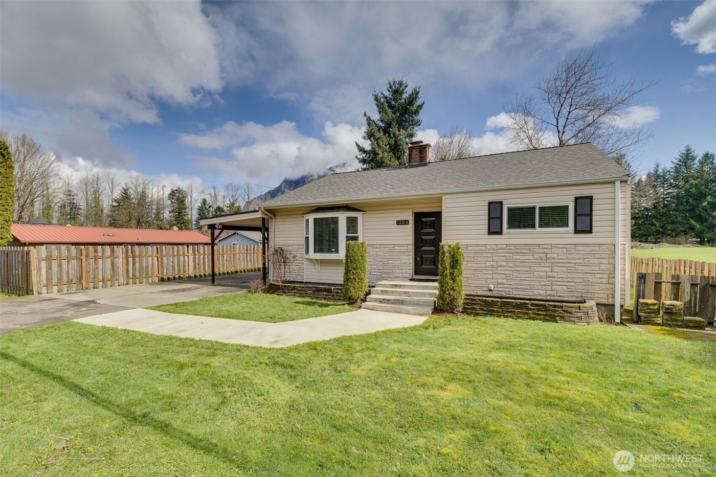 12316 412th Avenue SE, North Bend, WA 98045