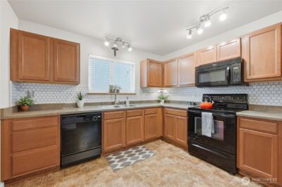 2208 116th Drive SE, Lake Stevens, WA 98258 - Photo 7