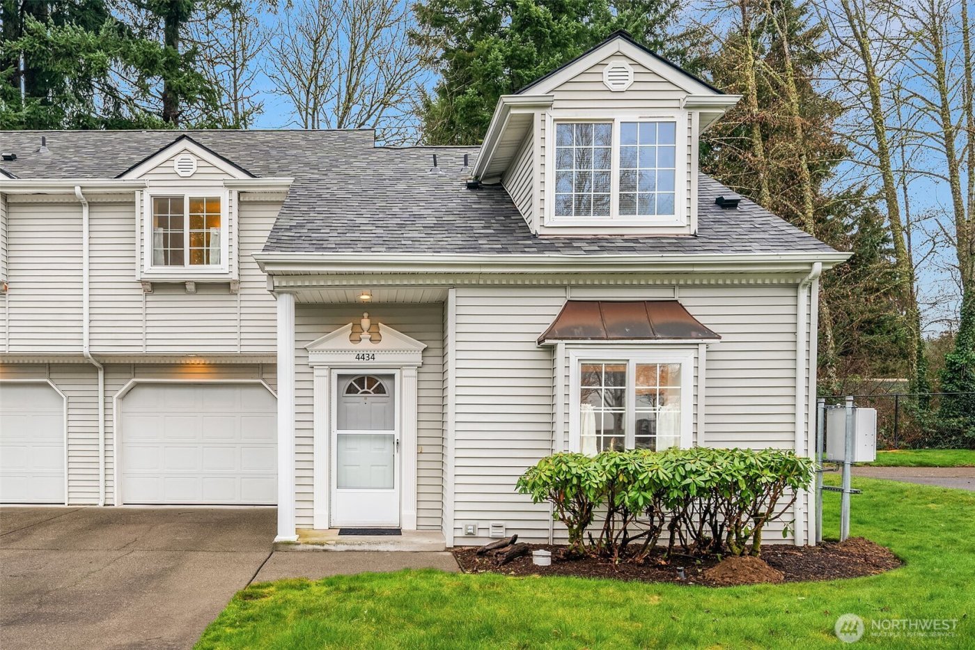 4434 Governor Lane SE, Olympia, WA 98501