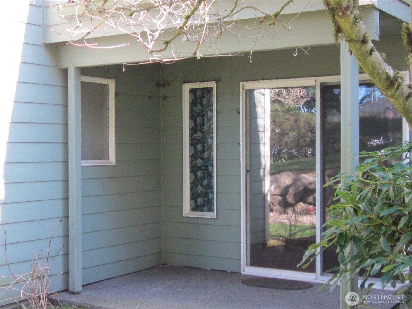 451 S 328th Street #E20, Federal Way, WA 98003