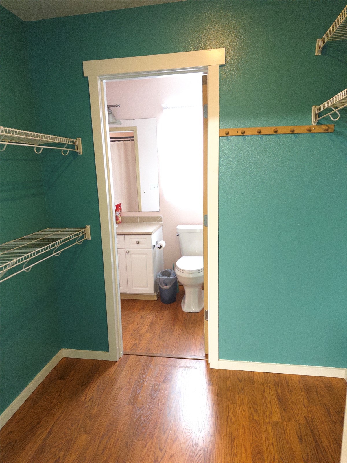 451 S 328th Street #E20, Federal Way, WA 98003