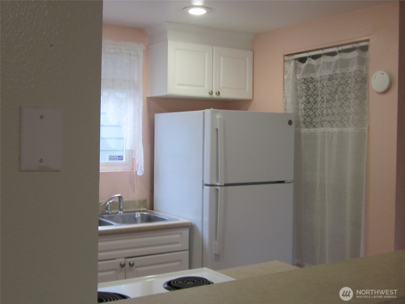 451 S 328th Street #E20, Federal Way, WA 98003