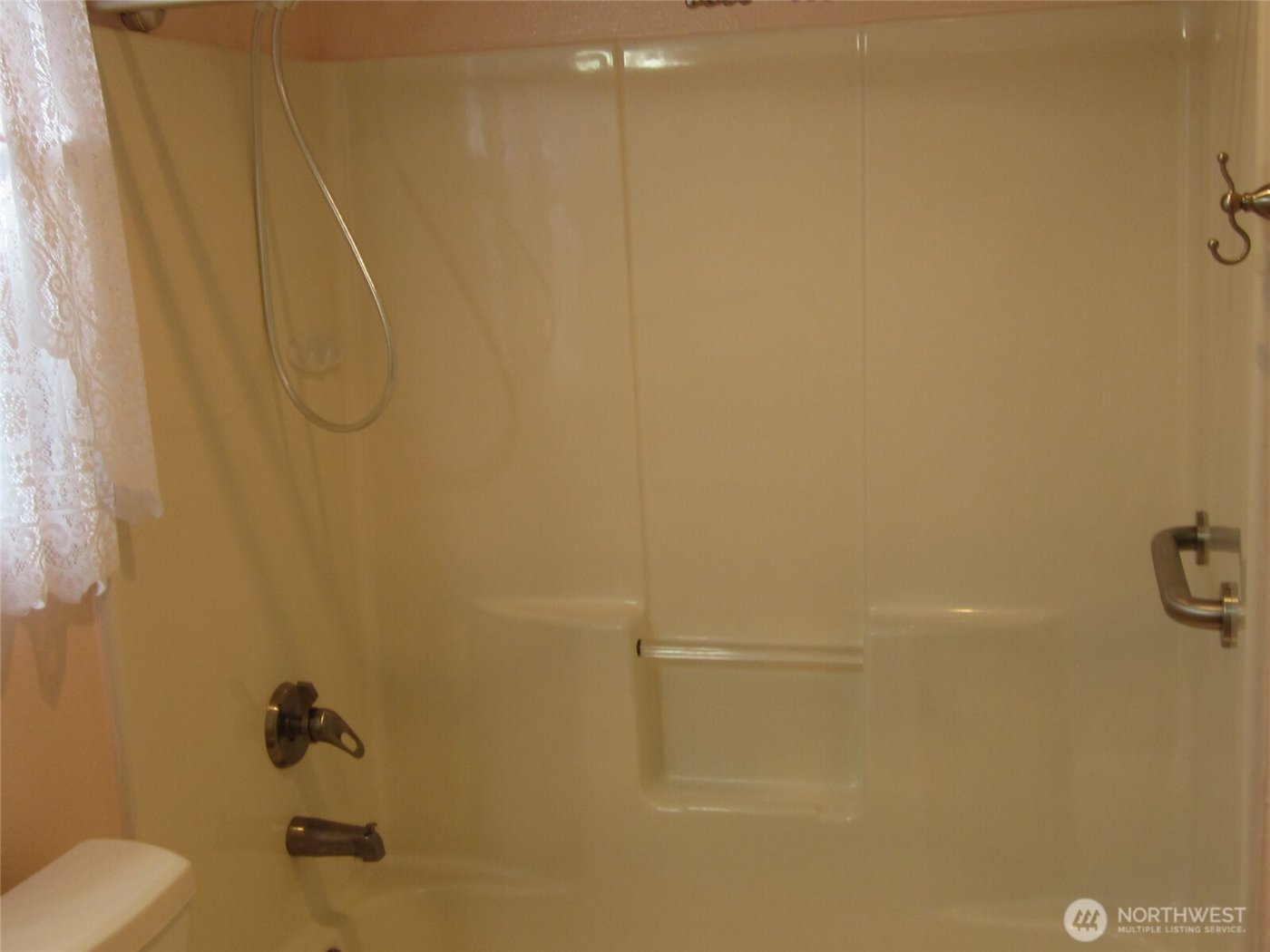 451 S 328th Street #E20, Federal Way, WA 98003