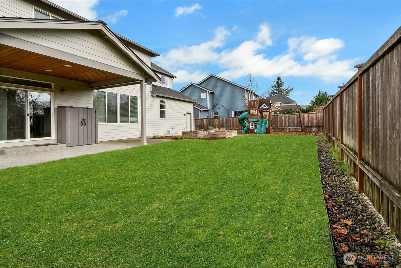 14925 Benton Loop , Sumner, WA 98390