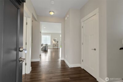 14925 Benton Loop , Sumner, WA 98390 - Photo 5