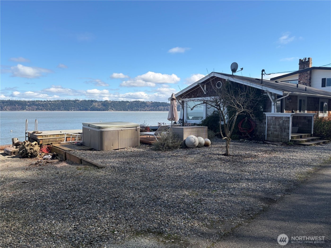 3151 Shoreline Drive , Camano Island, WA 98282