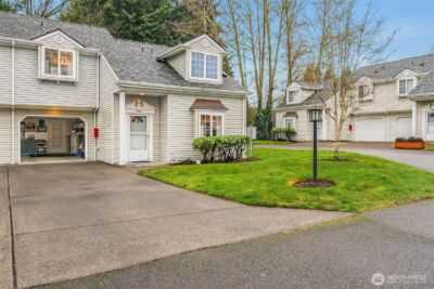 4434 Governor Lane SE, Olympia, WA 98501 - Photo 2