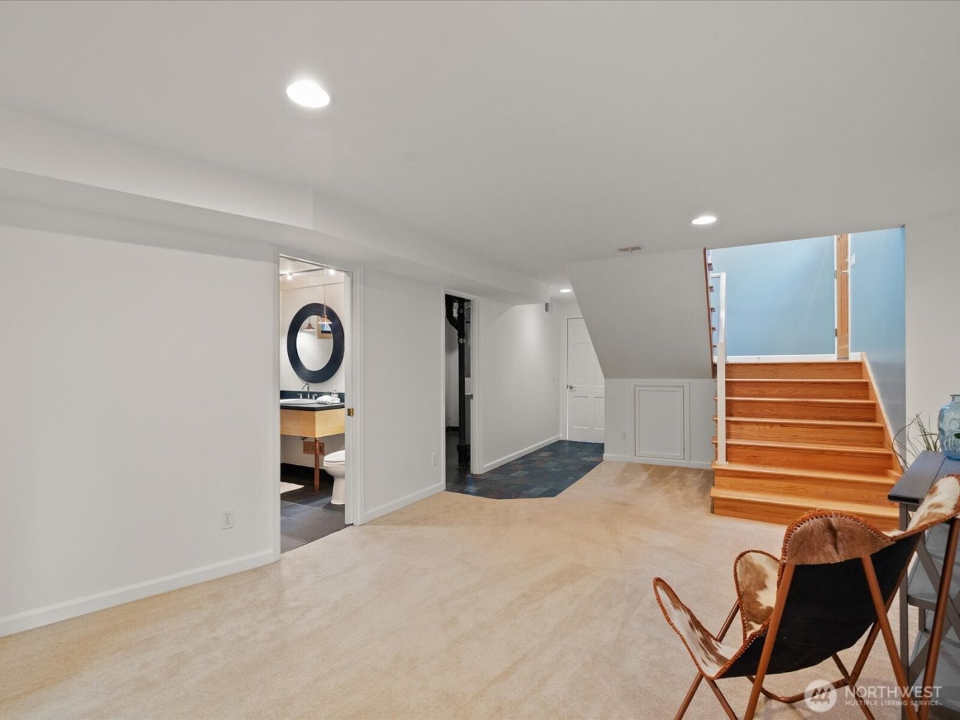 10248 Richwood Avenue NW, Seattle, WA 98177