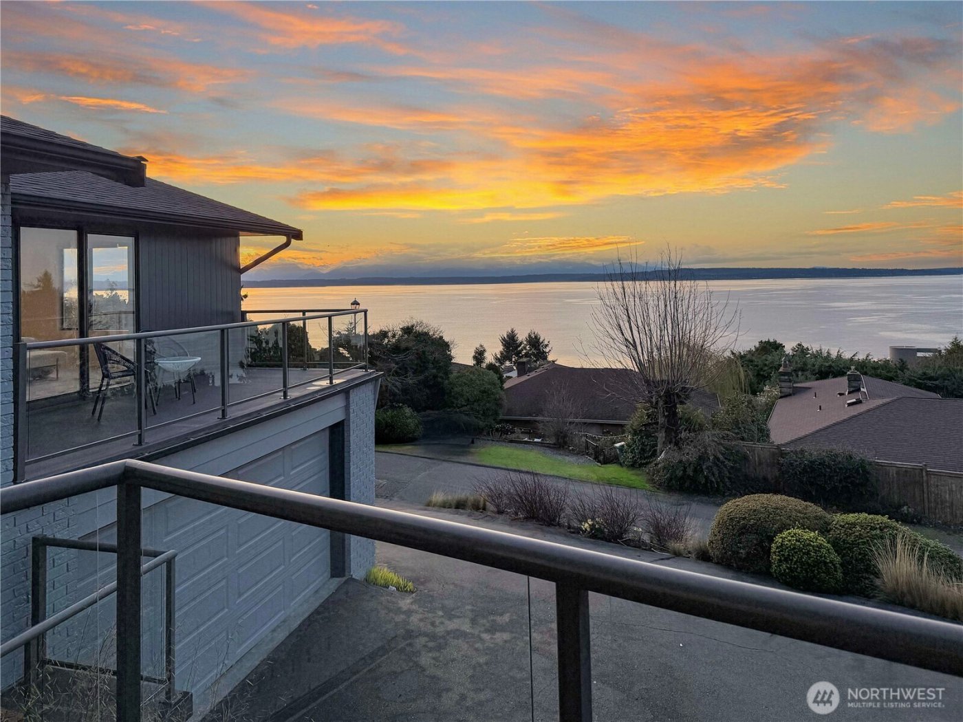 10248 Richwood Avenue NW, Seattle, WA 98177