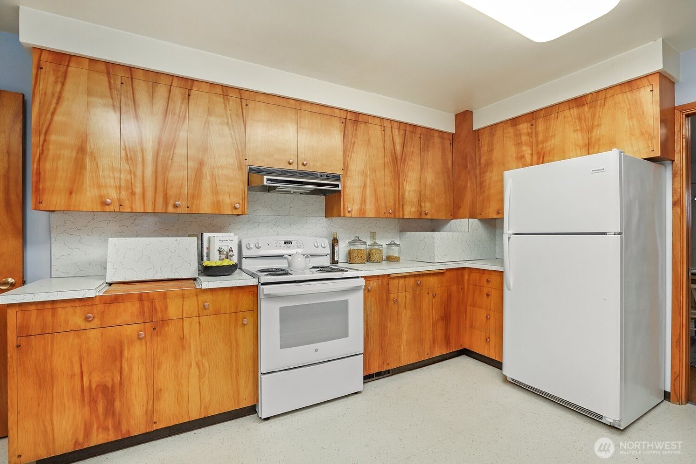 2001 State Street , Everett, WA 98201