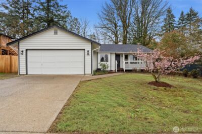 1996 Snowridge Avenue , Port Orchard, WA 98366