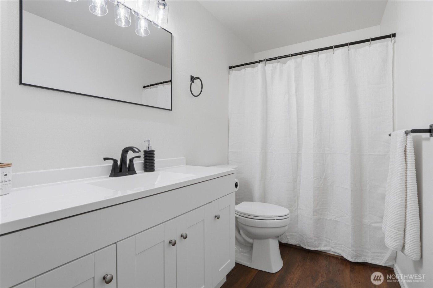 1996 Snowridge Avenue , Port Orchard, WA 98366