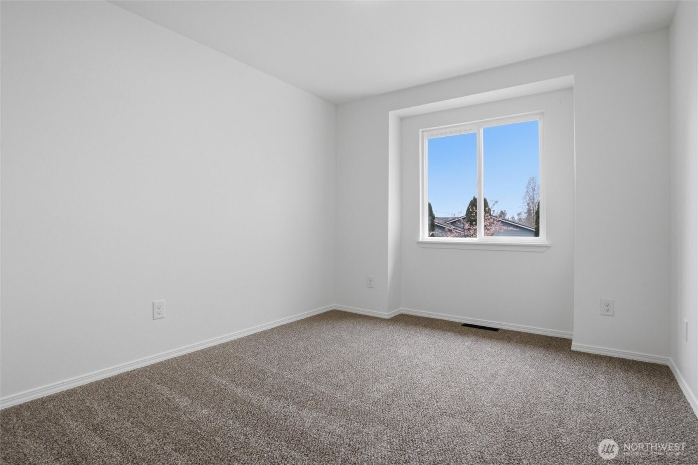 1996 Snowridge Avenue , Port Orchard, WA 98366