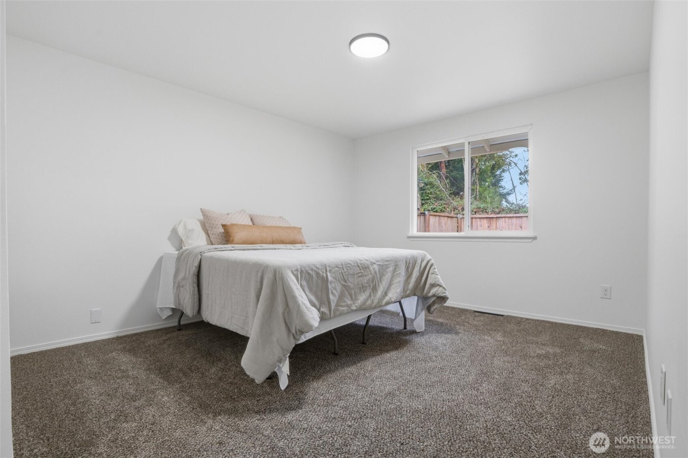 1996 Snowridge Avenue , Port Orchard, WA 98366