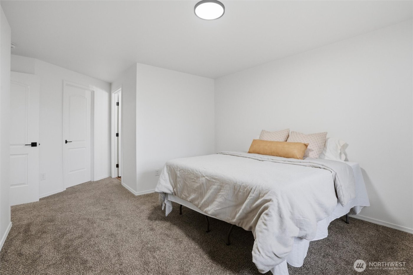 1996 Snowridge Avenue , Port Orchard, WA 98366