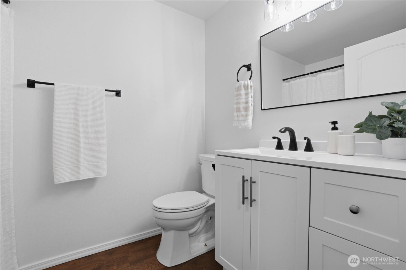 1996 Snowridge Avenue , Port Orchard, WA 98366