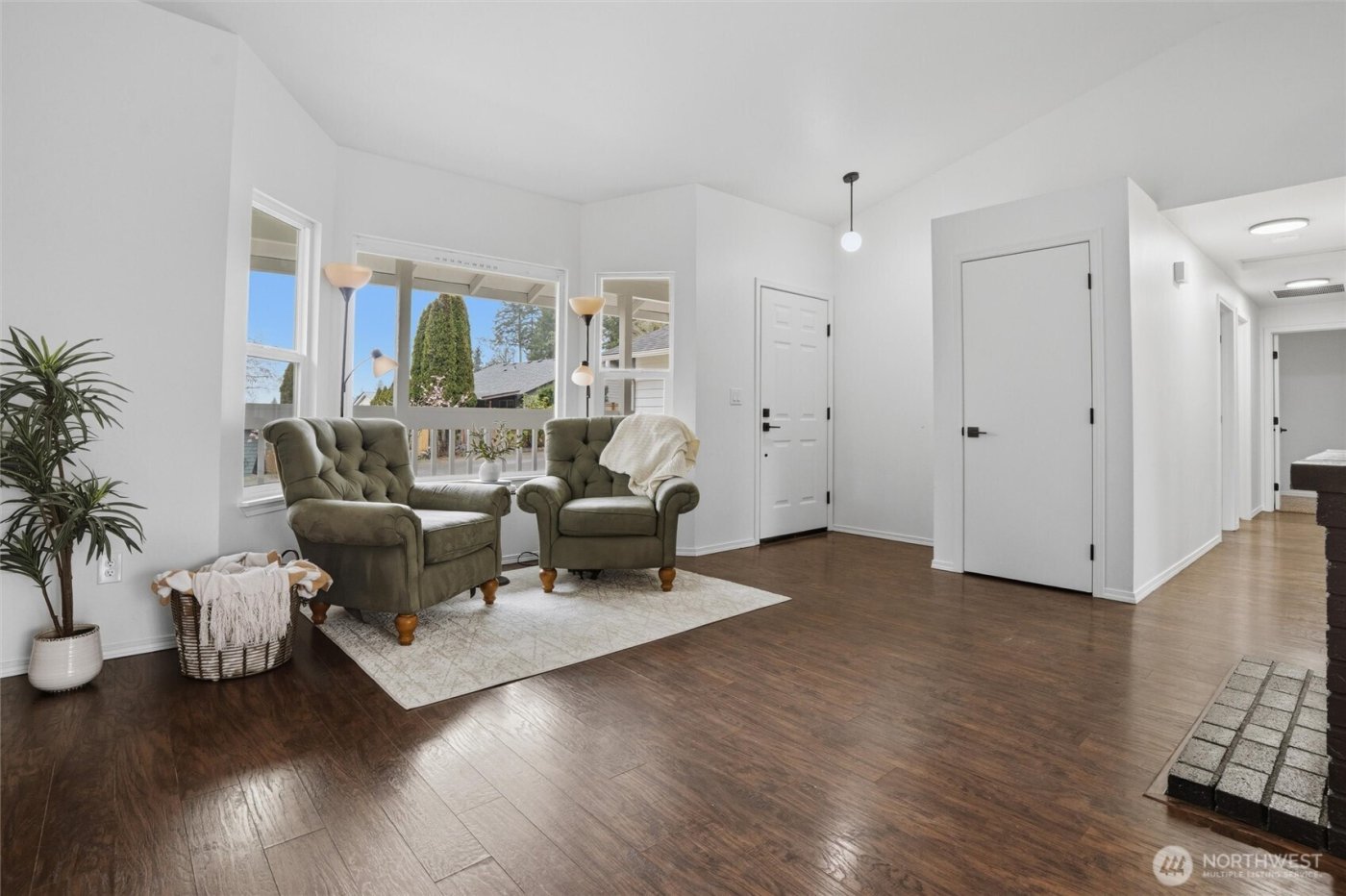 1996 Snowridge Avenue , Port Orchard, WA 98366