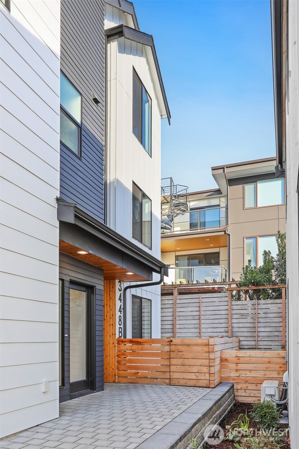 3448 B NW 65th Street , Seattle, WA 98117