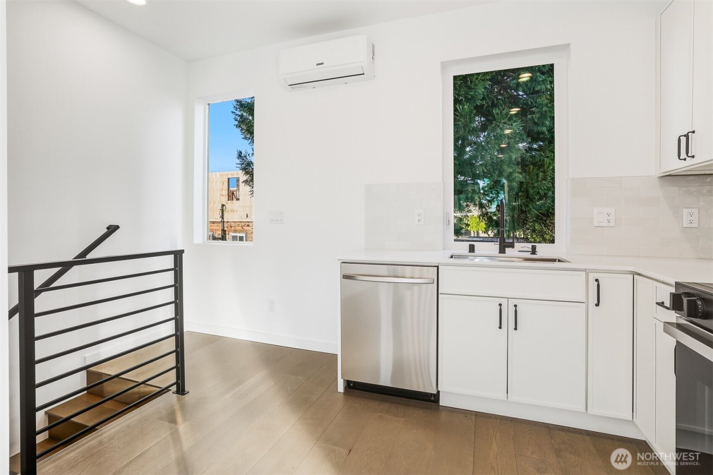 3448 B NW 65th Street , Seattle, WA 98117