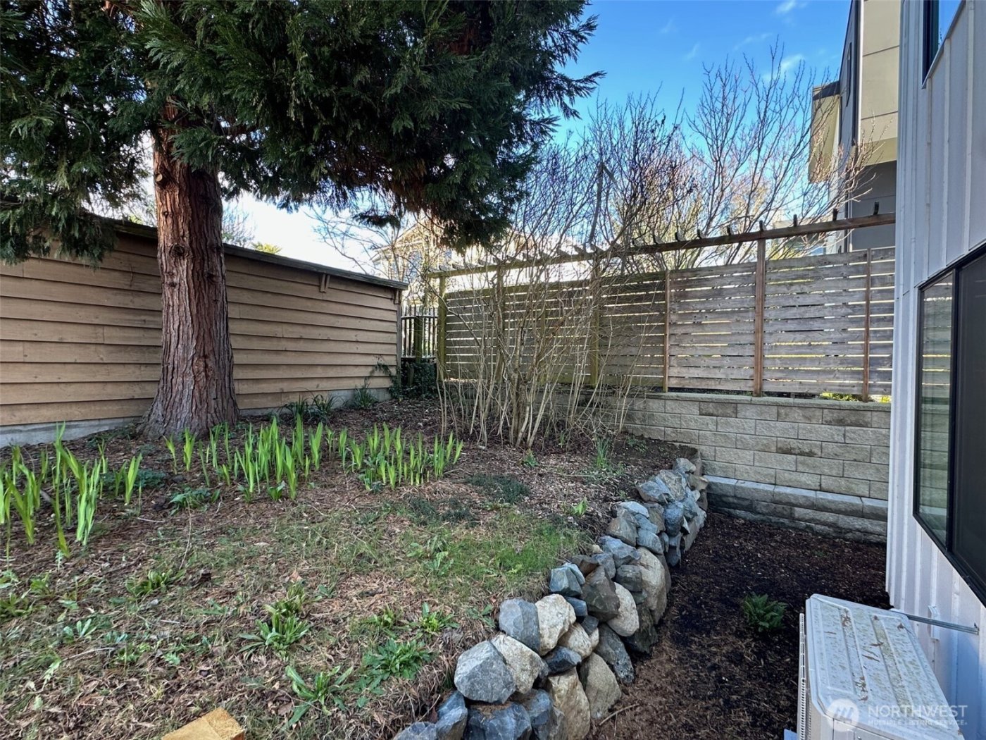 3448 B NW 65th Street , Seattle, WA 98117