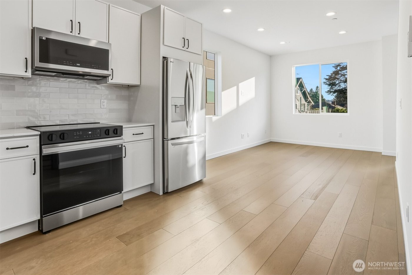 3448 B NW 65th Street , Seattle, WA 98117