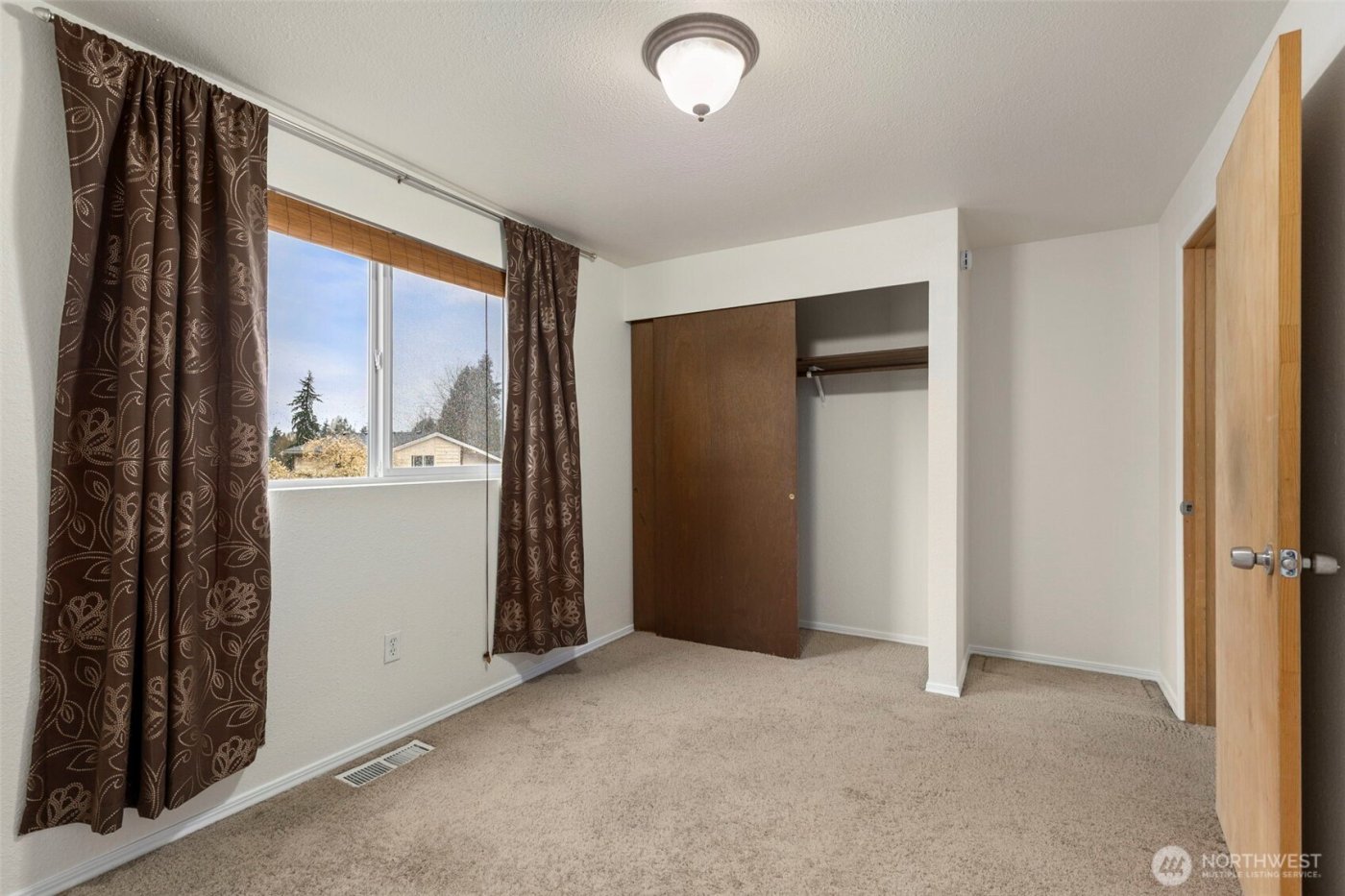 29822 47th Place S, Auburn, WA 98001