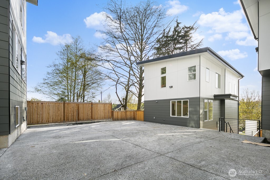 1804 B 28th Avenue S, Seattle, WA 98144