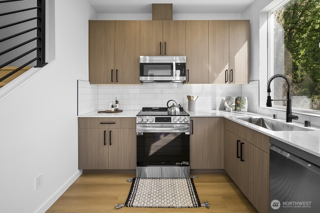 1804 B 28th Avenue S, Seattle, WA 98144