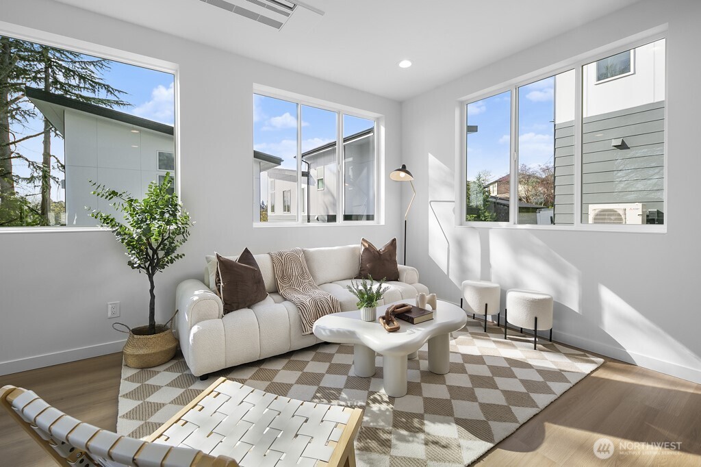 1806 B 28th Avenue S, Seattle, WA 98144