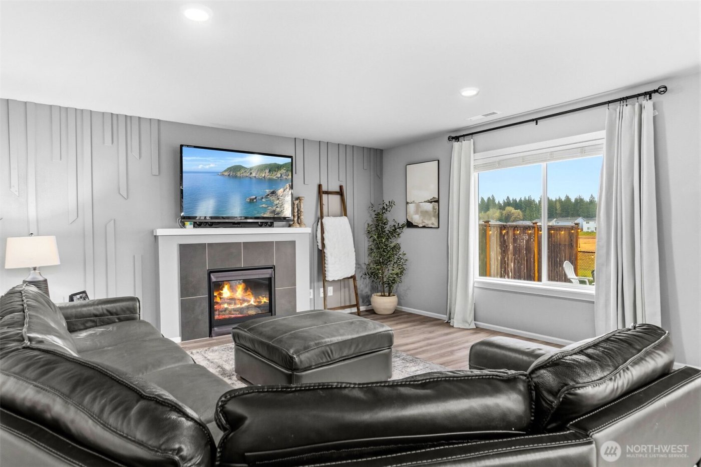 9274 Candytuft Drive SE, Tumwater, WA 98501