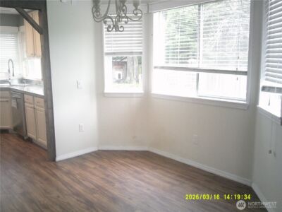 305 S 32nd Place , Mount Vernon, WA 98274 - Photo 18