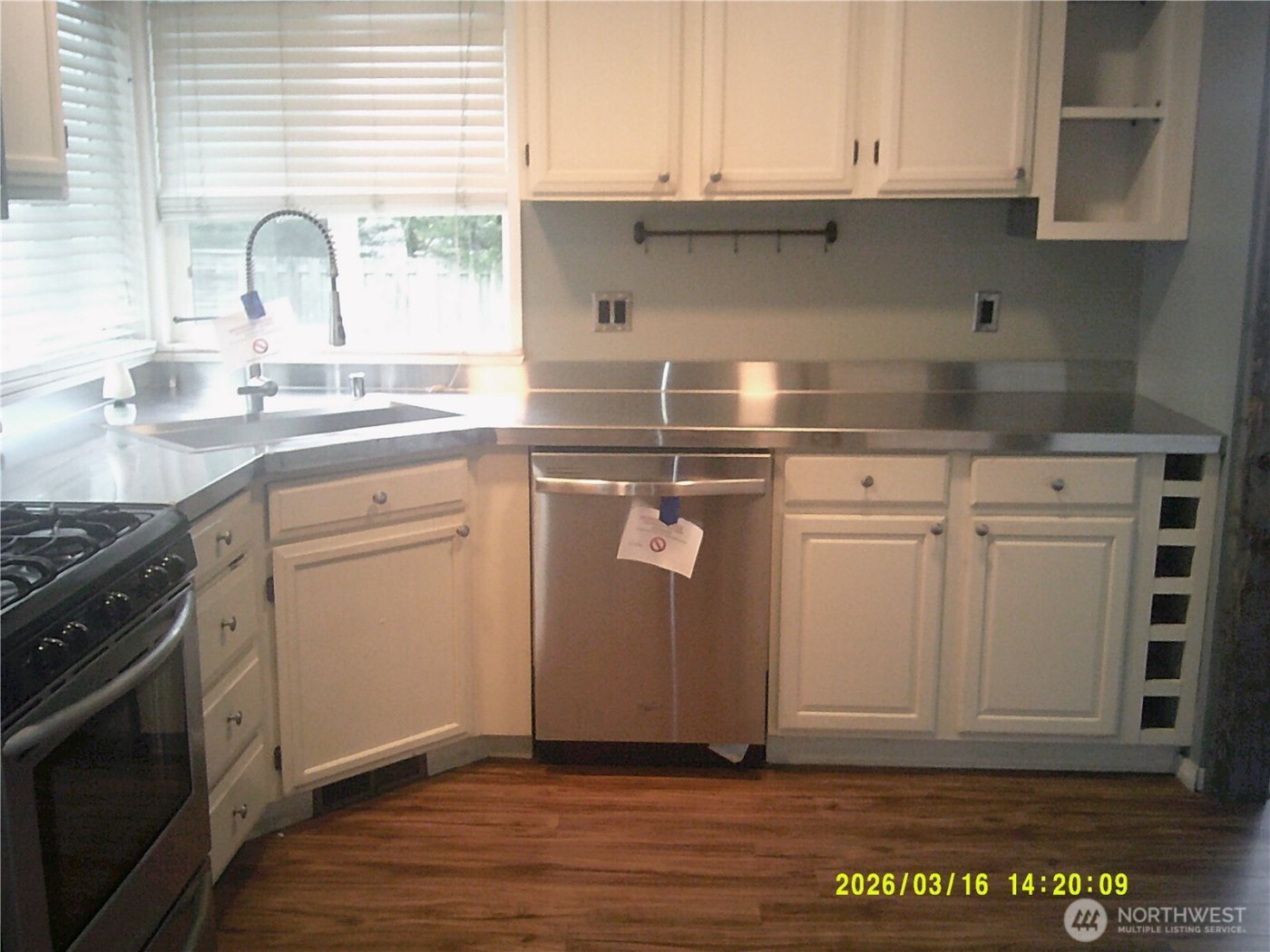 305 S 32nd Place , Mount Vernon, WA 98274