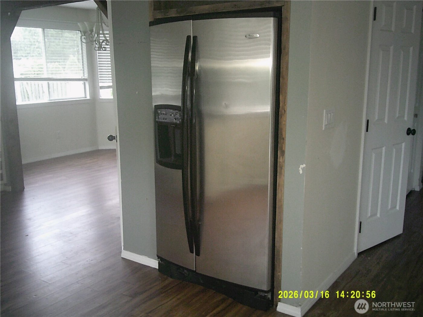 305 S 32nd Place , Mount Vernon, WA 98274