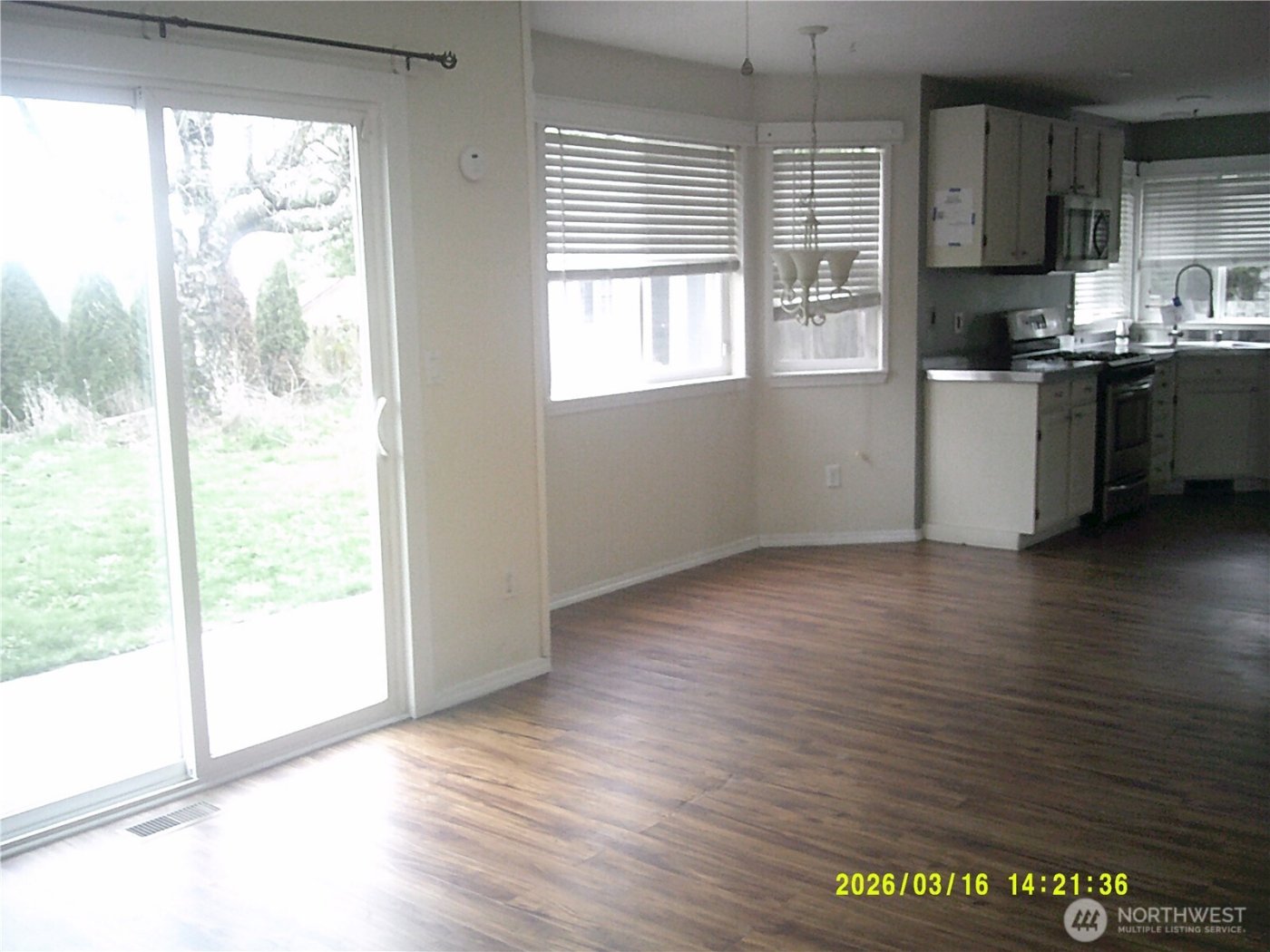 305 S 32nd Place , Mount Vernon, WA 98274