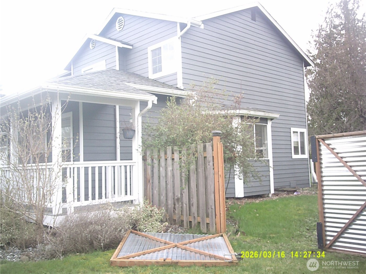 305 S 32nd Place , Mount Vernon, WA 98274