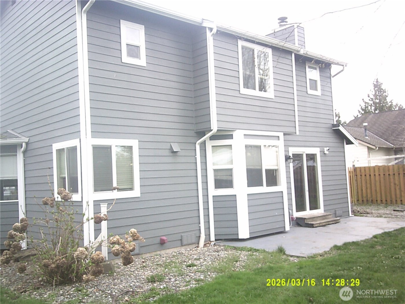 305 S 32nd Place , Mount Vernon, WA 98274