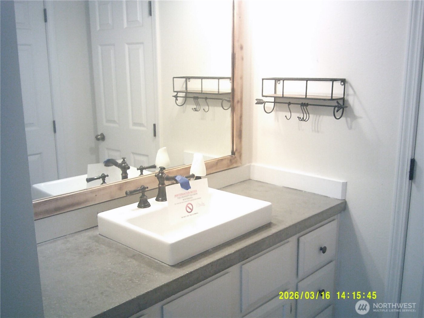 305 S 32nd Place , Mount Vernon, WA 98274